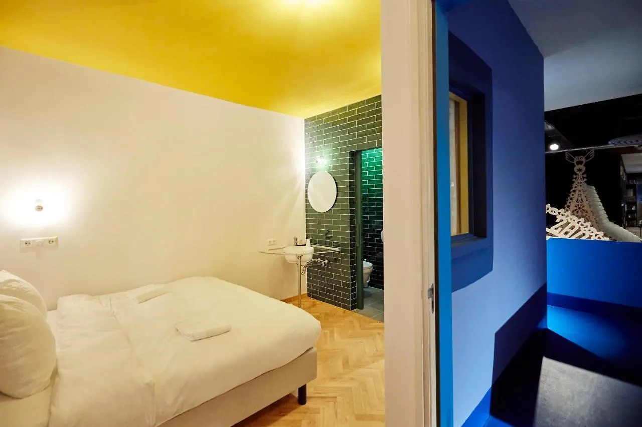 Hotel Not Hotel אמסטרדם