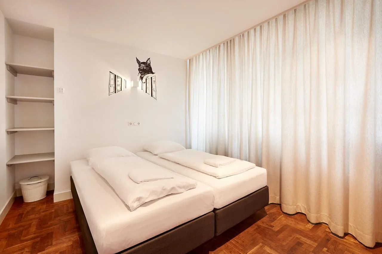 Hotel Not Hotel אמסטרדם 3*,